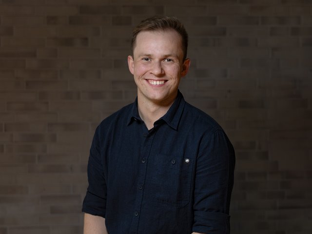 Bergenser med mange jern i ilden